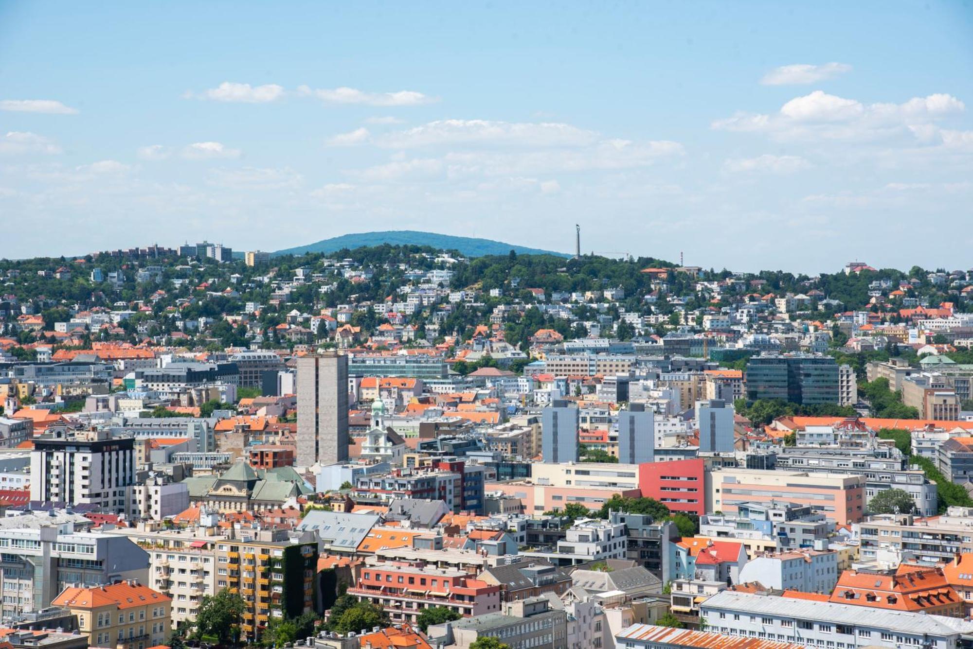 Apartamento Luxury 1Bdrm On The 28Th Floor Bratislava Exterior foto