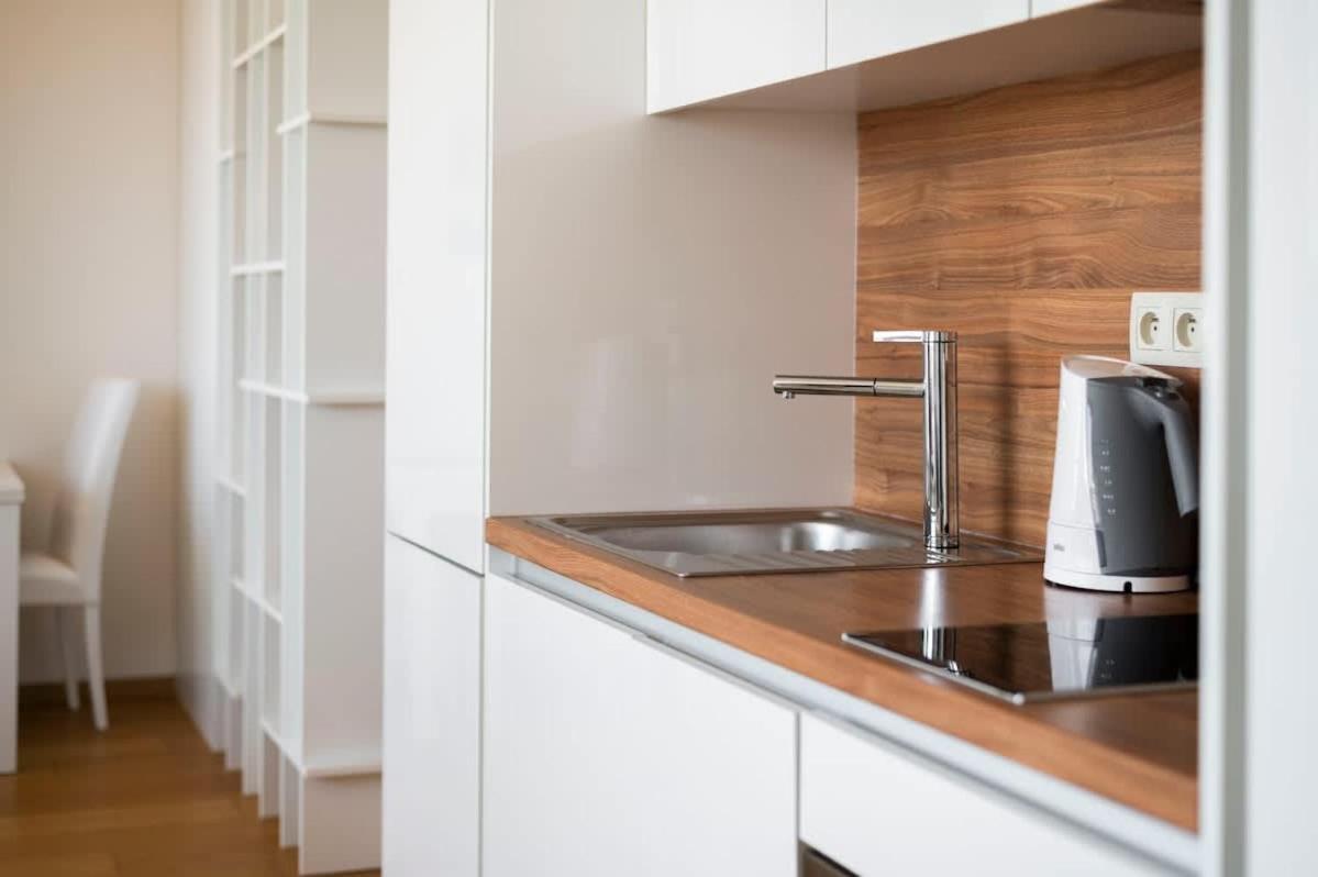 Apartamento Luxury 1Bdrm On The 28Th Floor Bratislava Exterior foto
