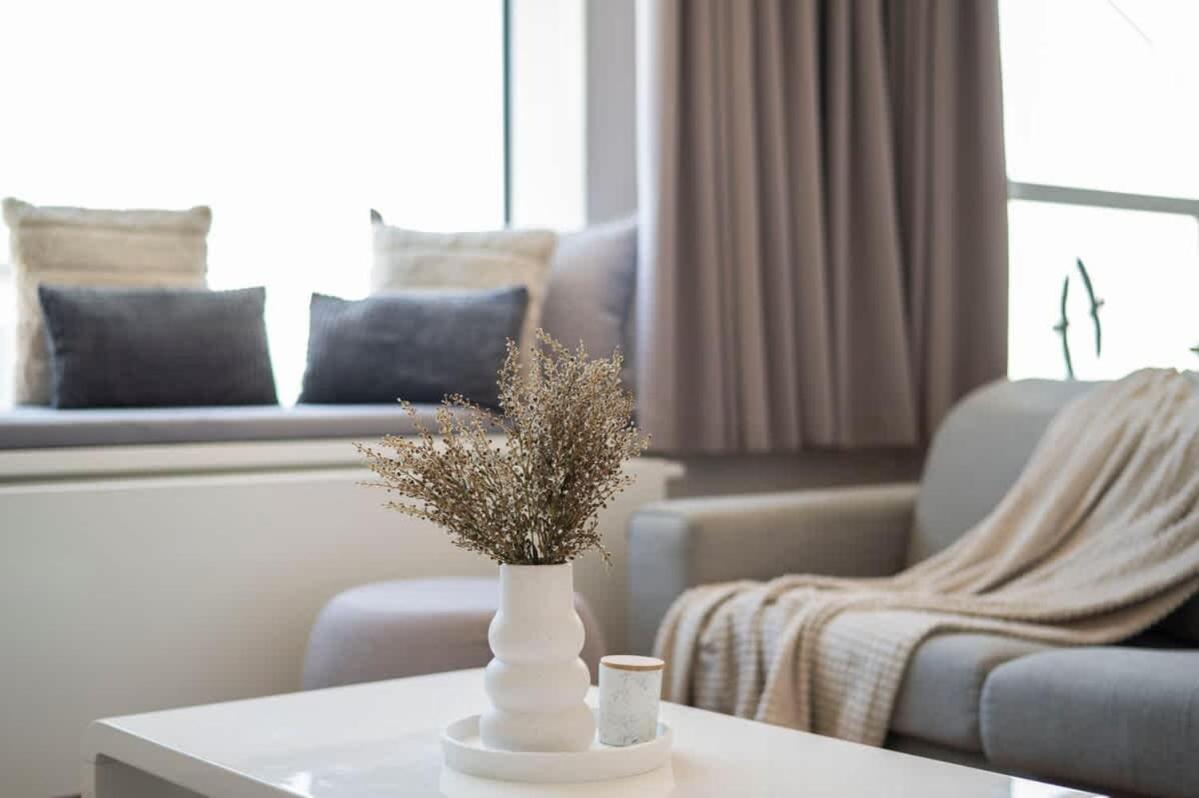Apartamento Luxury 1Bdrm On The 28Th Floor Bratislava Exterior foto